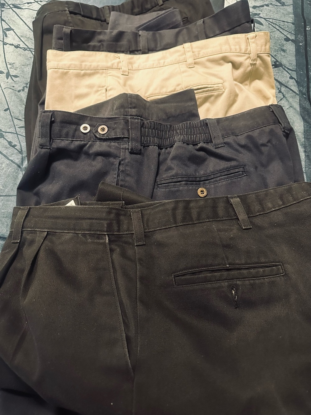 Men's Casual Chino Pants - Black, Navy, Khaki 5 pair 44/30